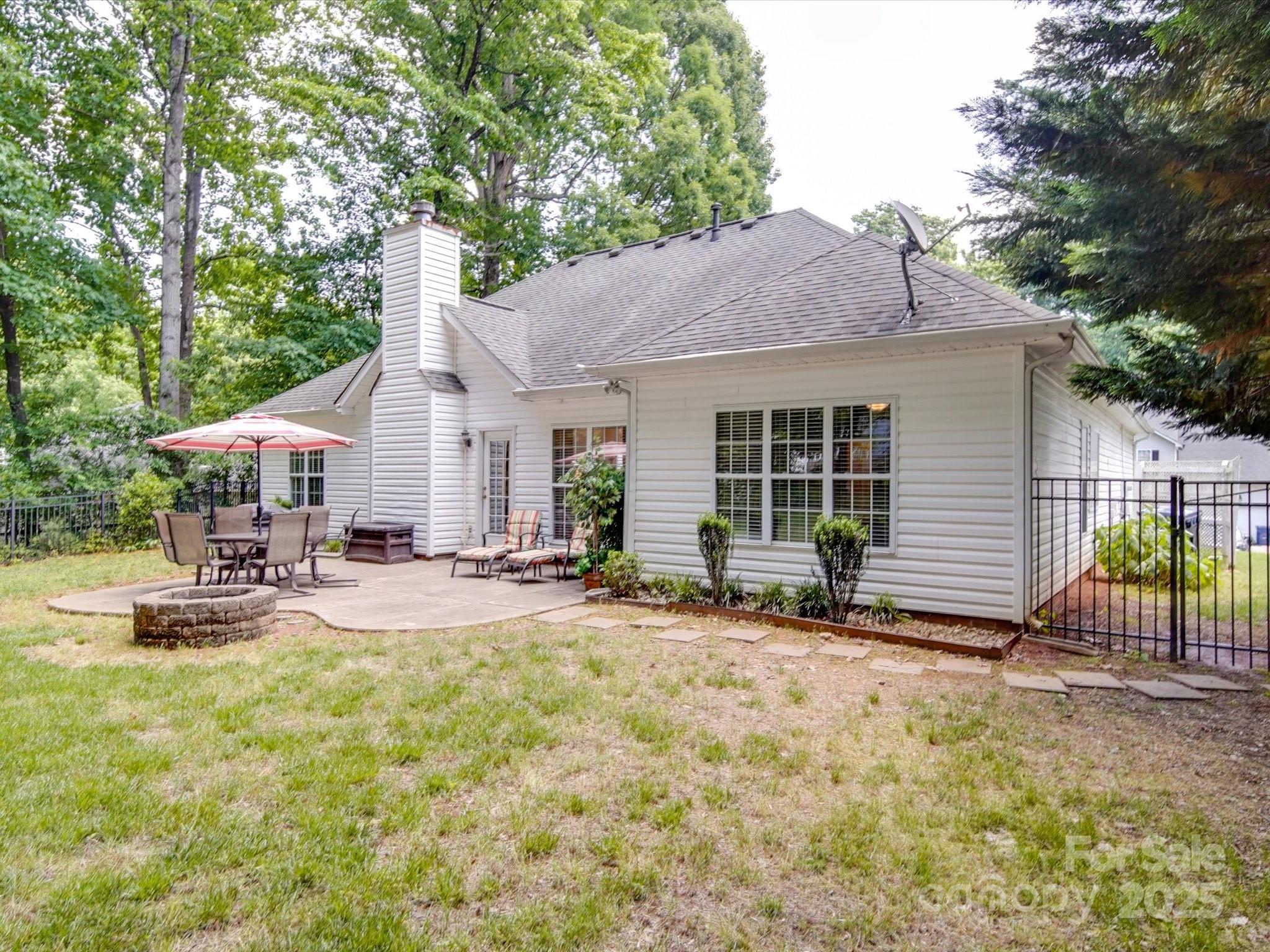 Cedarfield - Residential