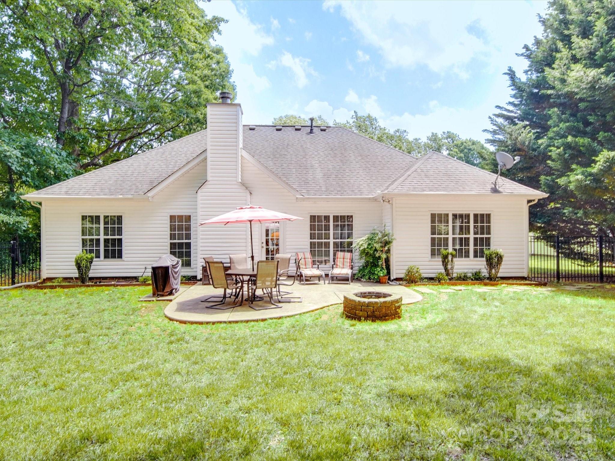 Cedarfield - Residential