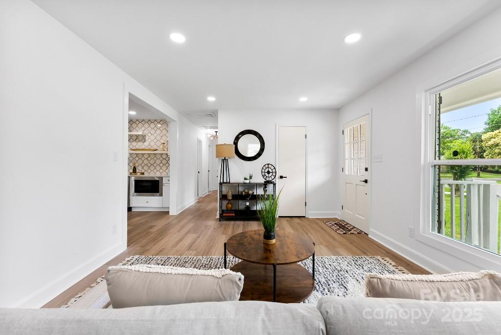 1426 Larkfield Lane