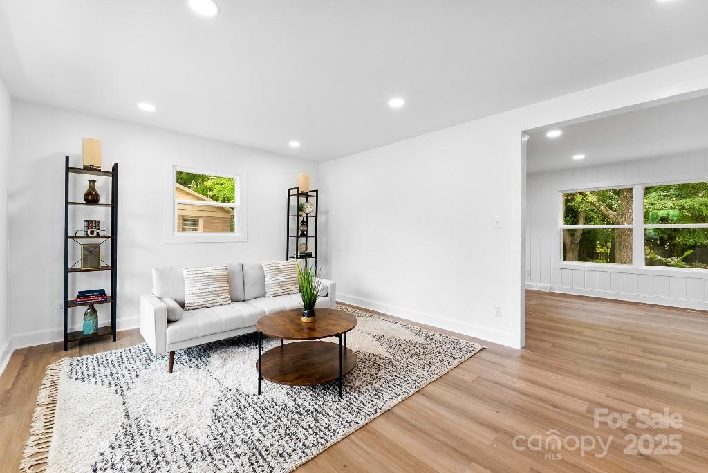 1426 Larkfield Lane