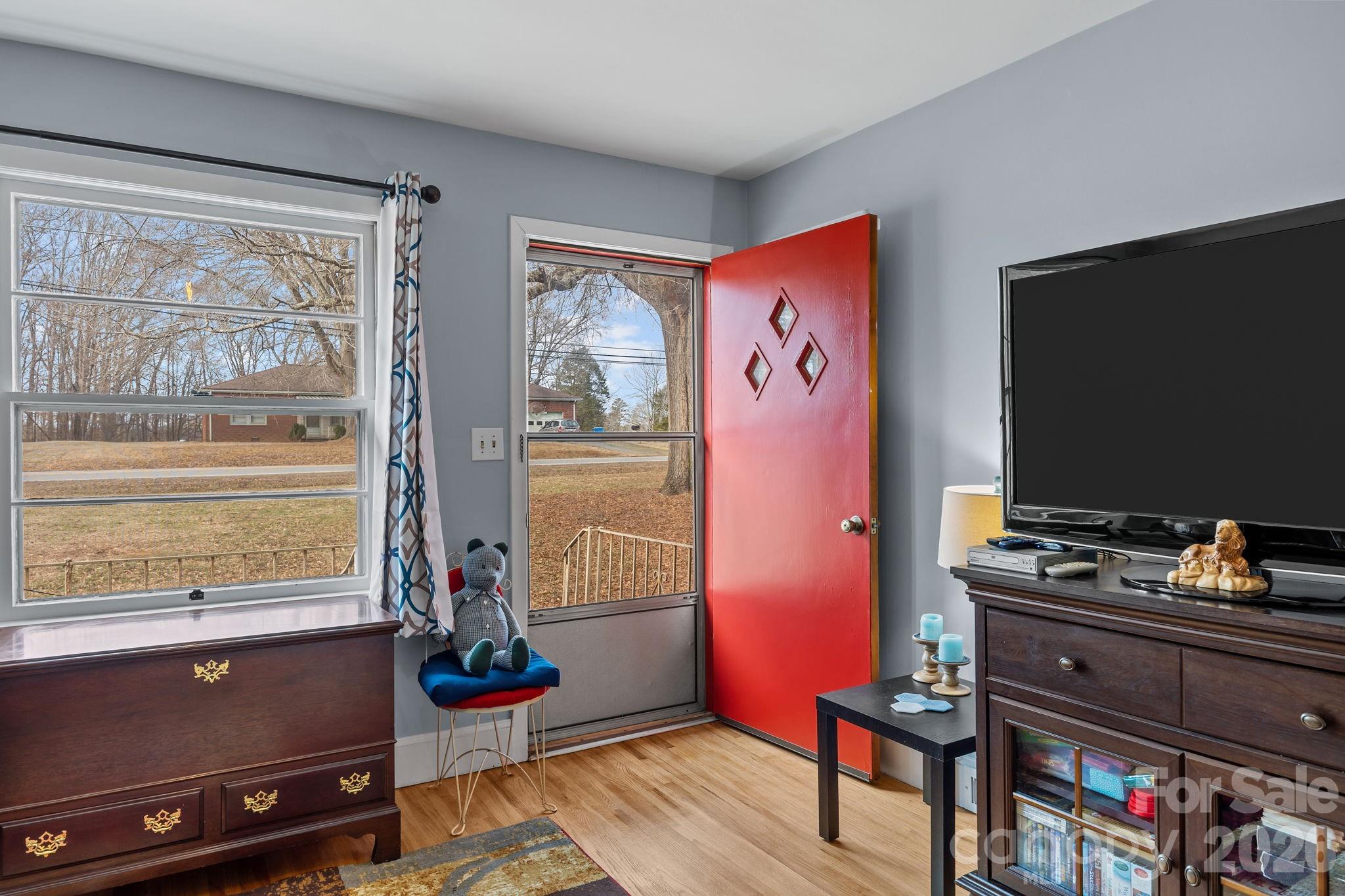 3715 Highway 200 Highway