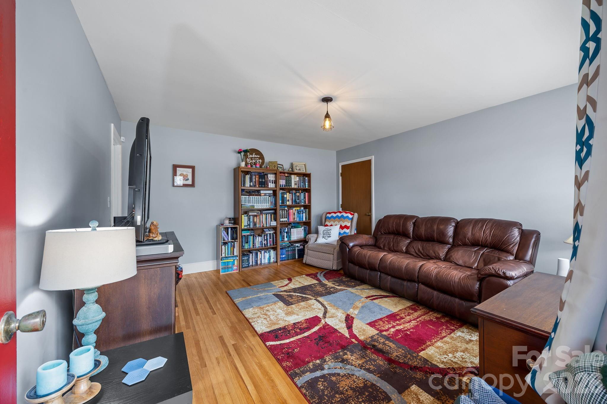 3715 Highway 200 Highway