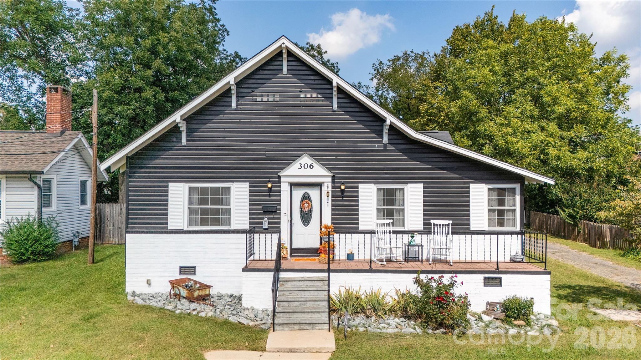 306 Hillcrest Drive
