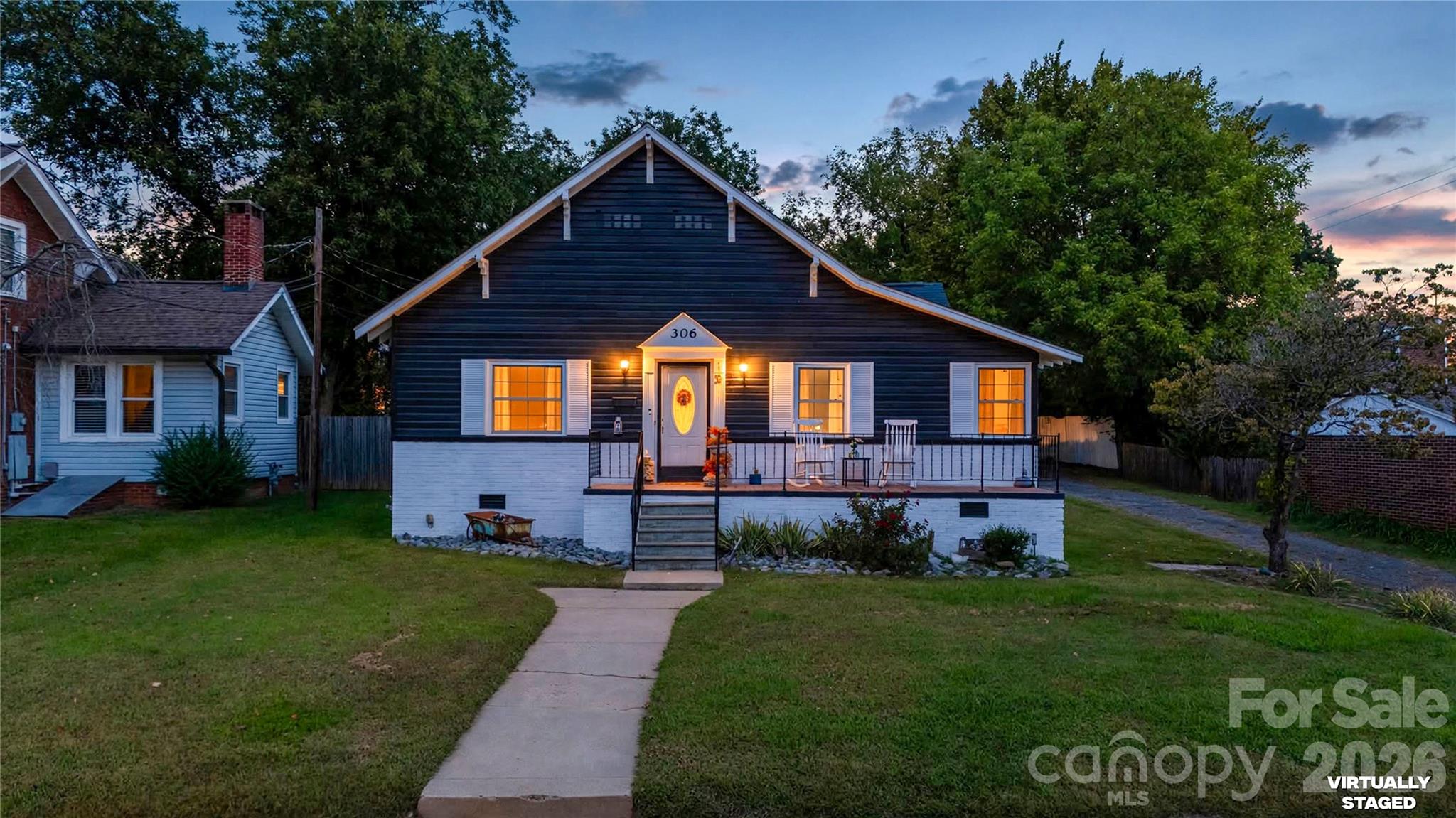 306 Hillcrest Drive
