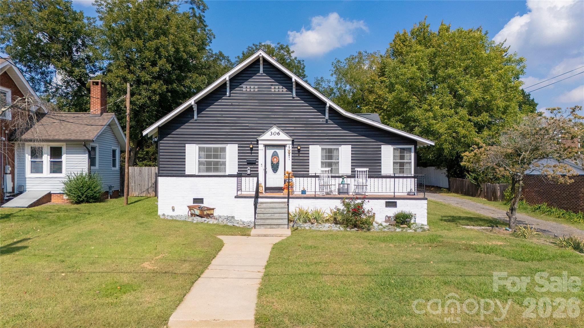 306 Hillcrest Drive