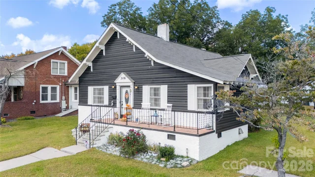 306 Hillcrest Drive, photo 2 of 42