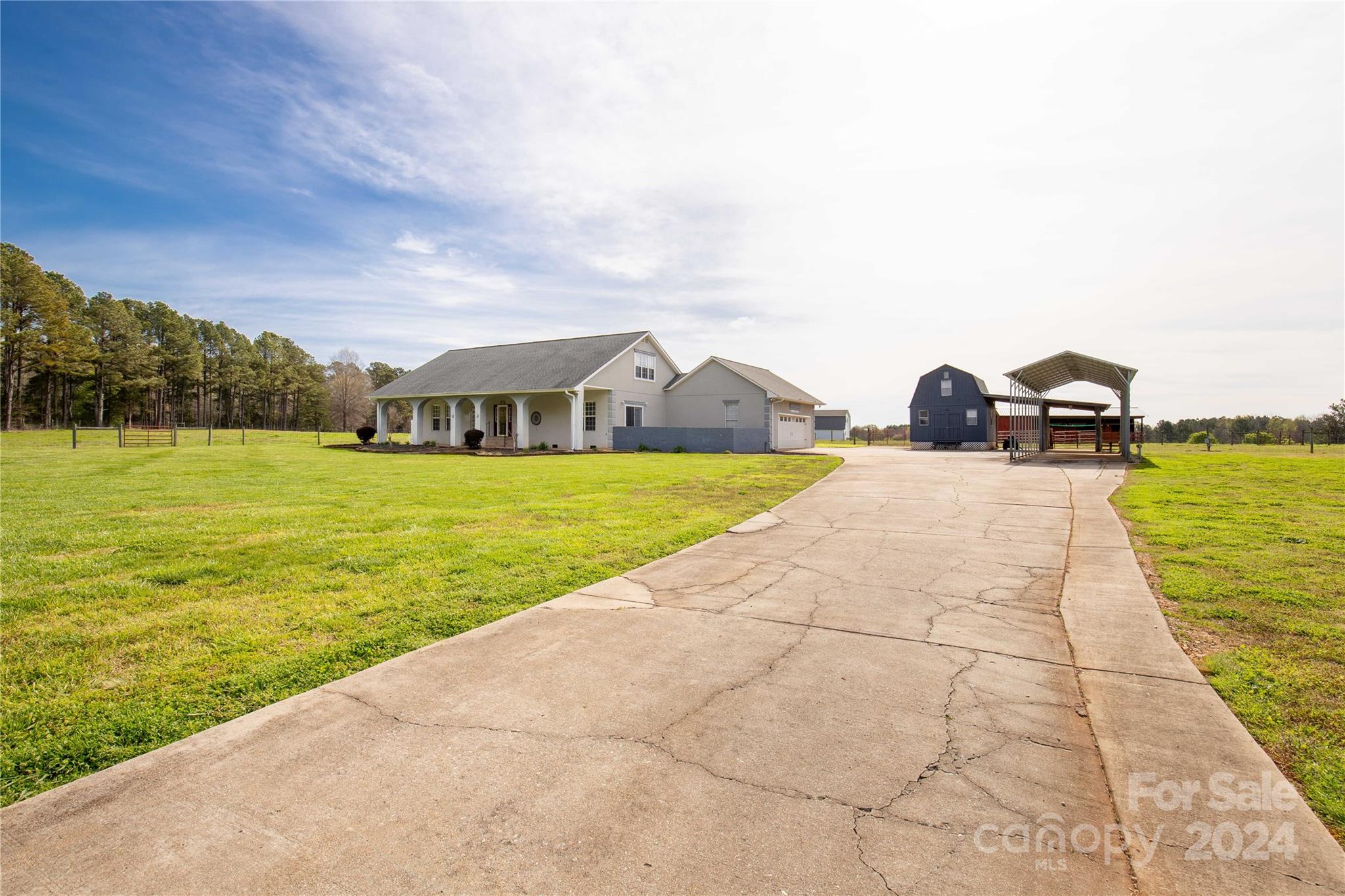 Mallard Lakes - Residential