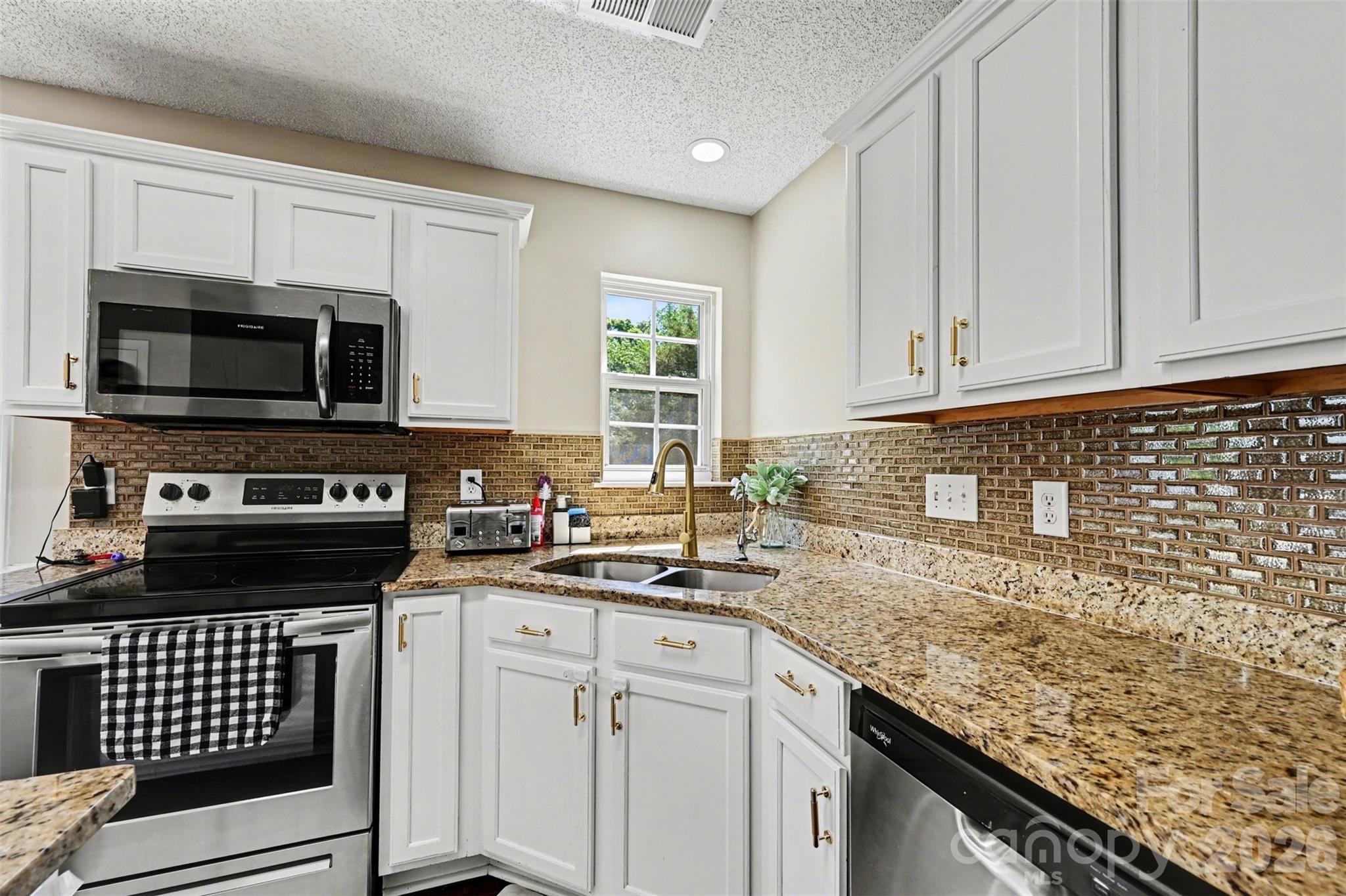 Rocky Ridge - Residential