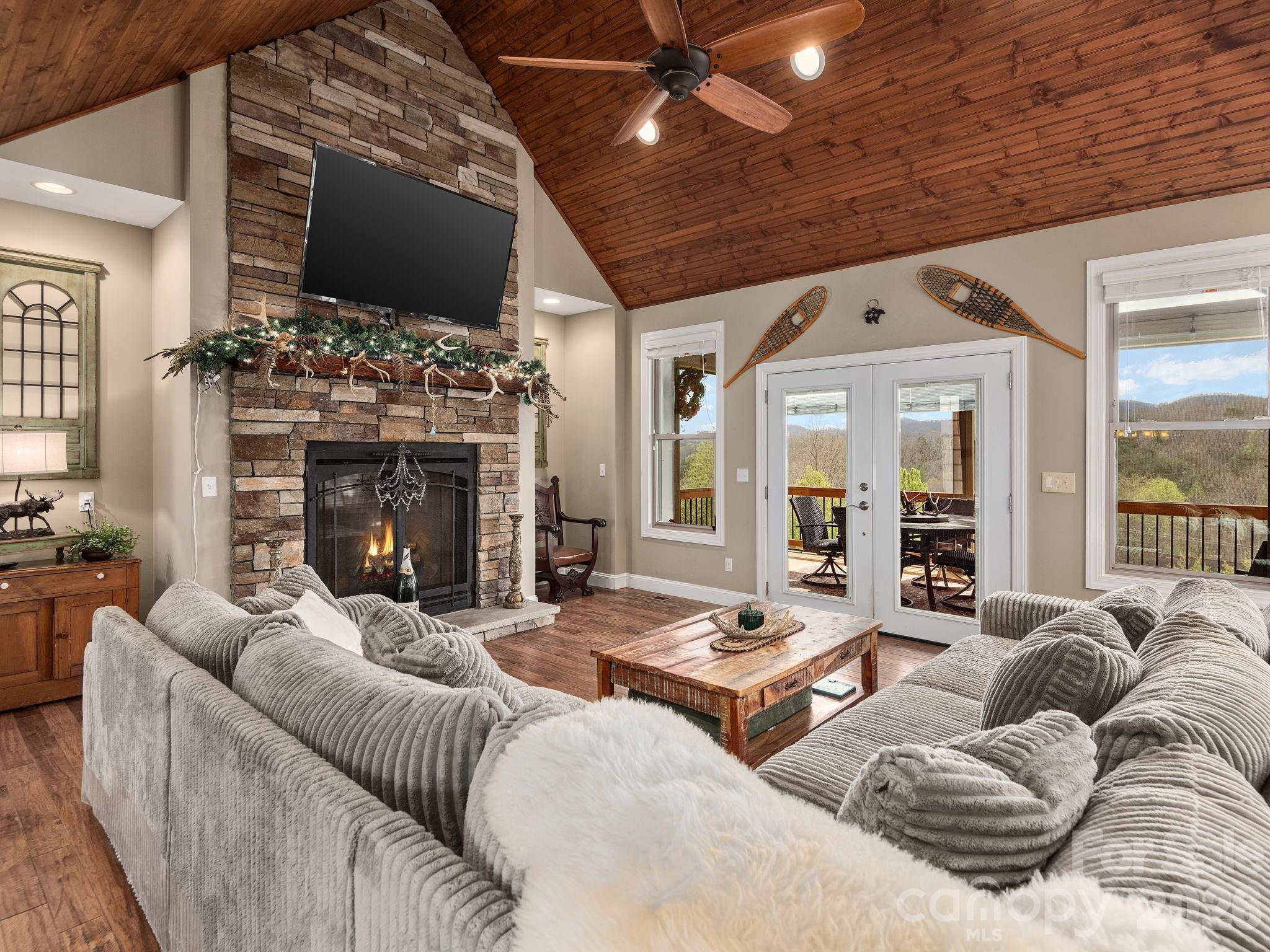 Hawks Landing - Residential