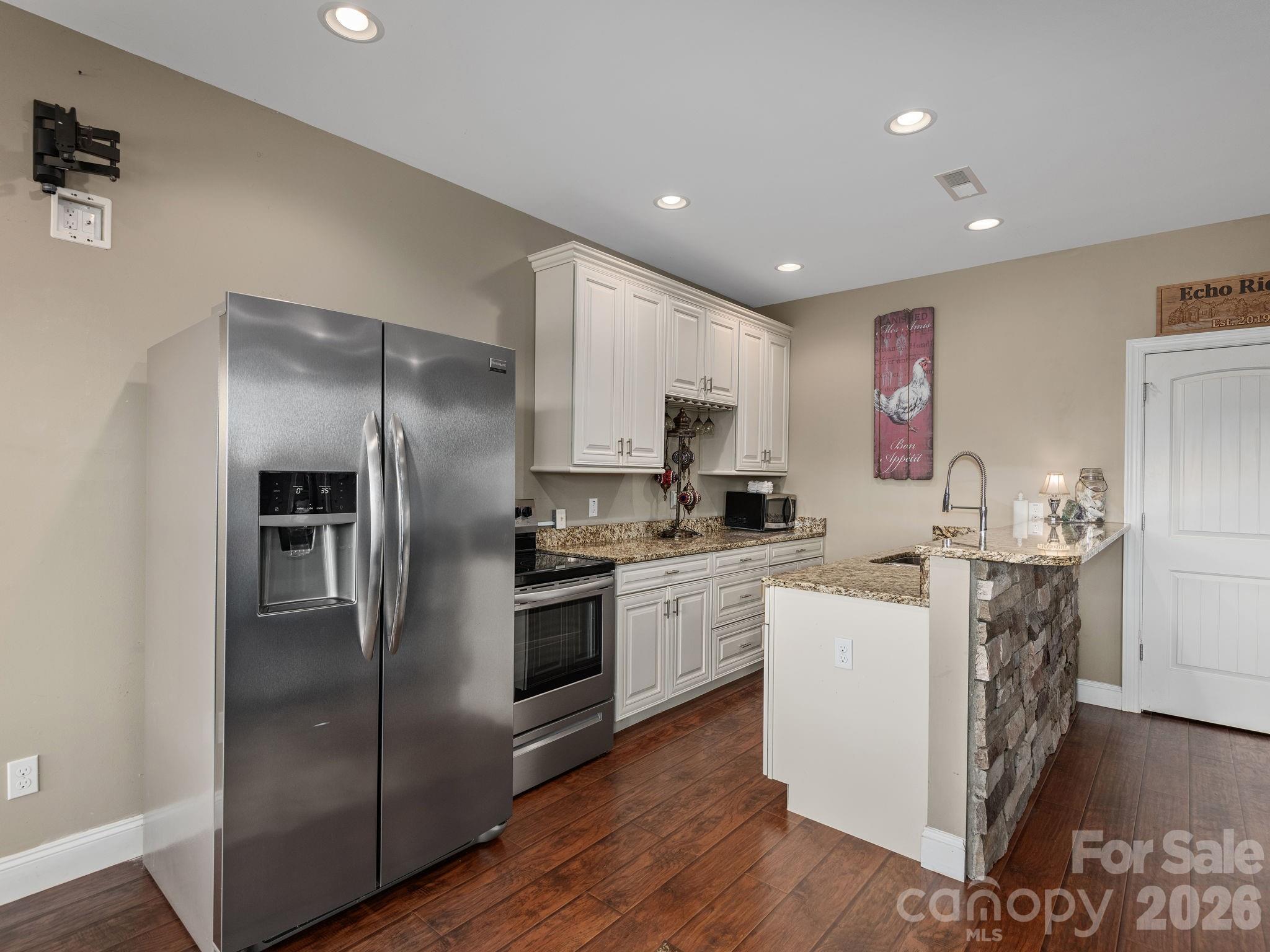 Hawks Landing - Residential