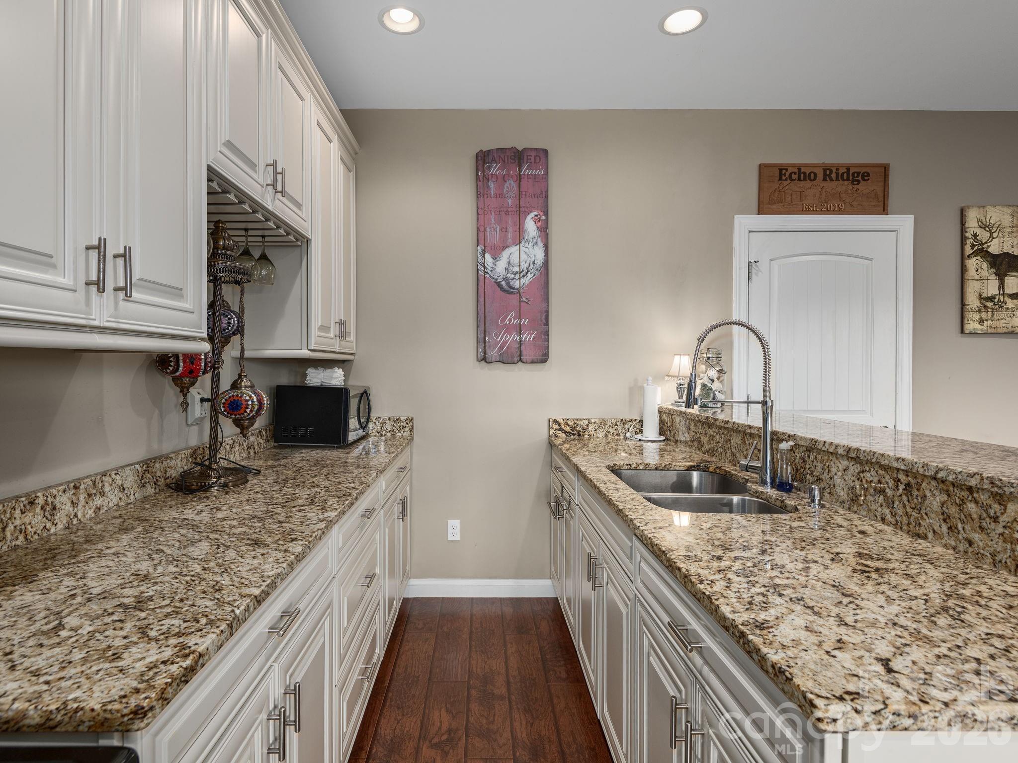 Hawks Landing - Residential