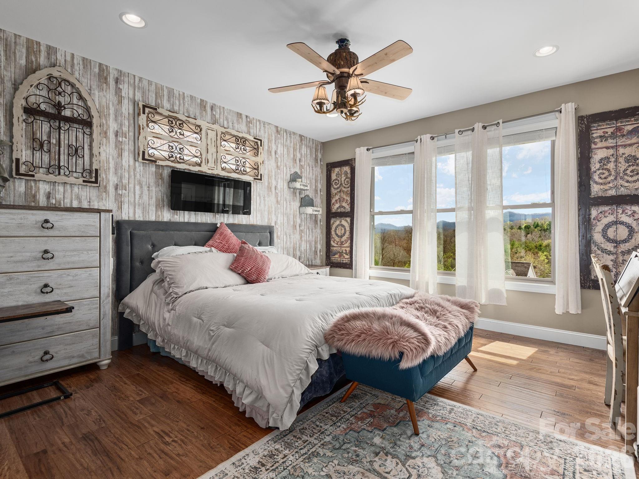 Hawks Landing - Residential