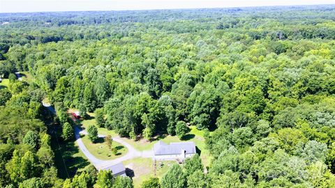 Single Family Residence in Clover SC 1298 Hines Road.jpg