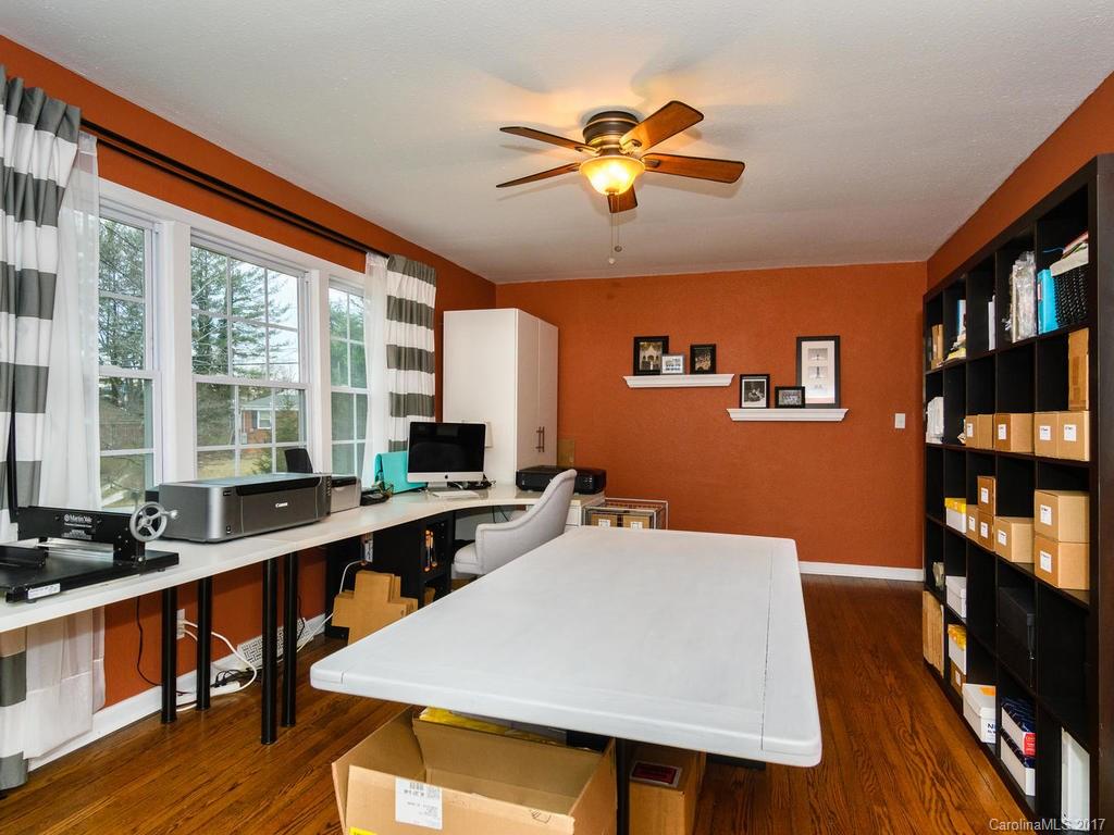 Wilshire Park - Residential