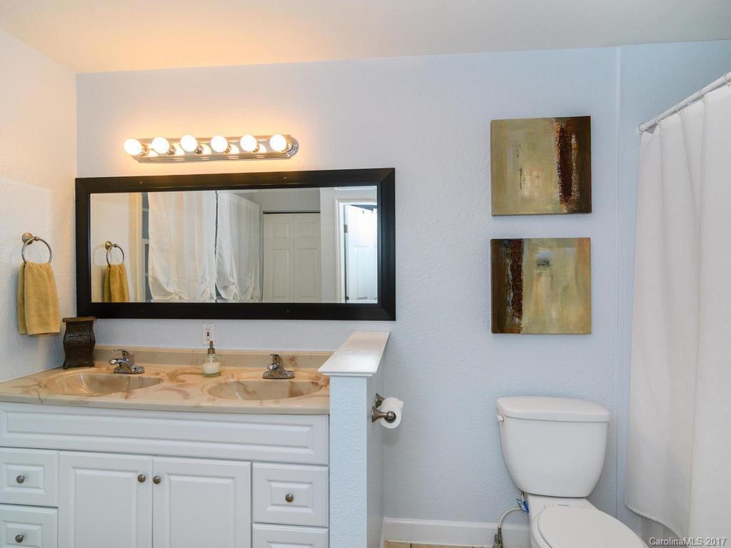 Wilshire Park - Residential