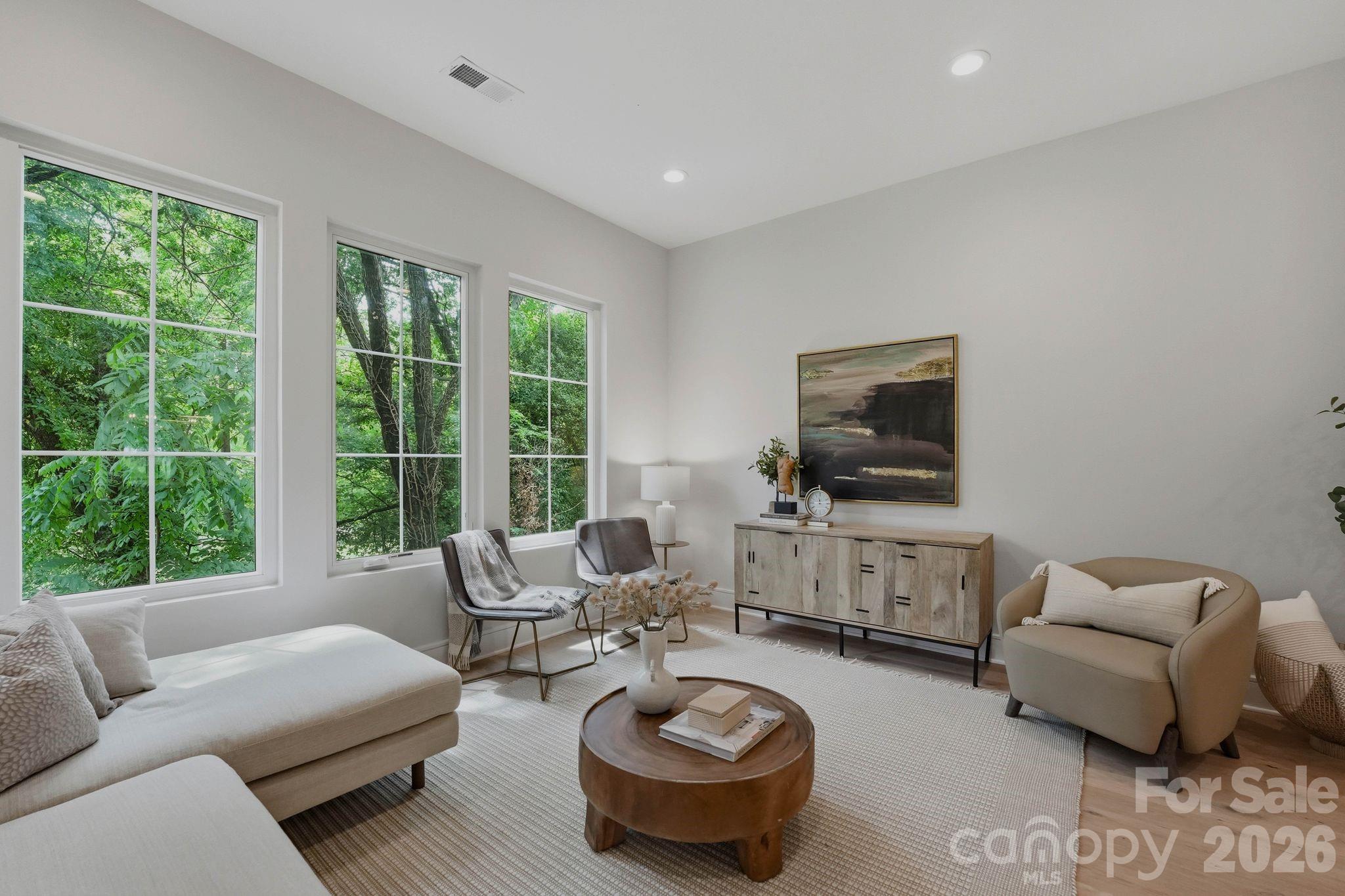 East 16th Street Townhomes - Residential