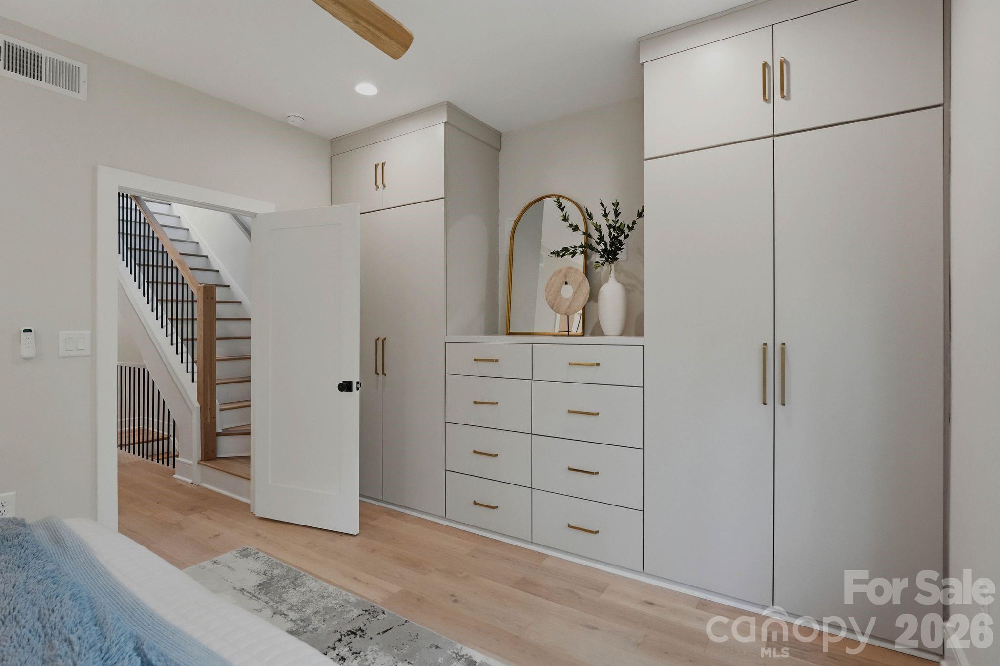 East 16th Street Townhomes - Residential