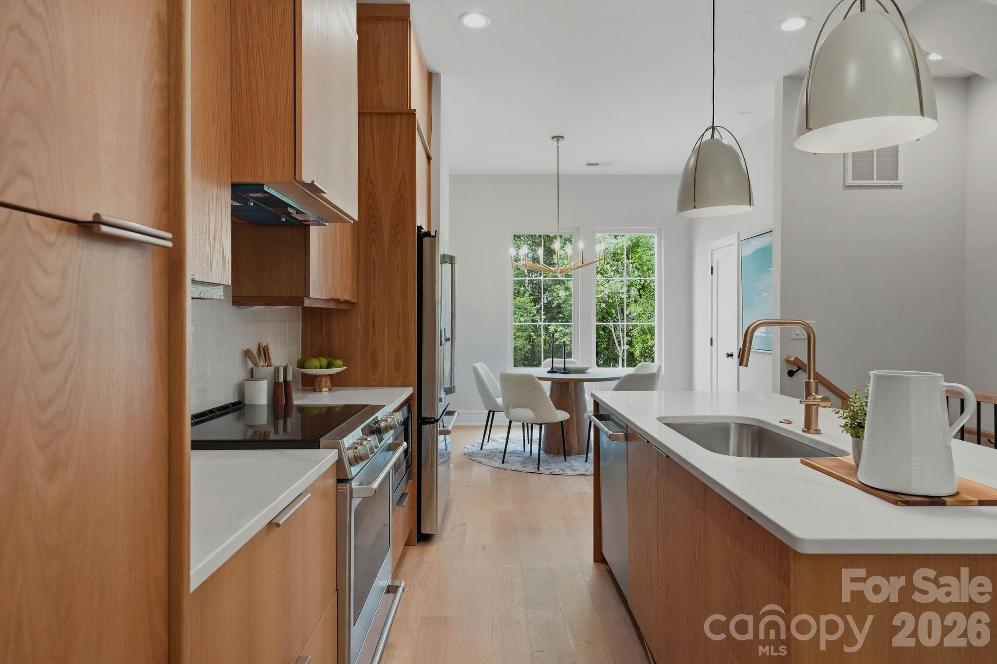 East 16th Street Townhomes - Residential