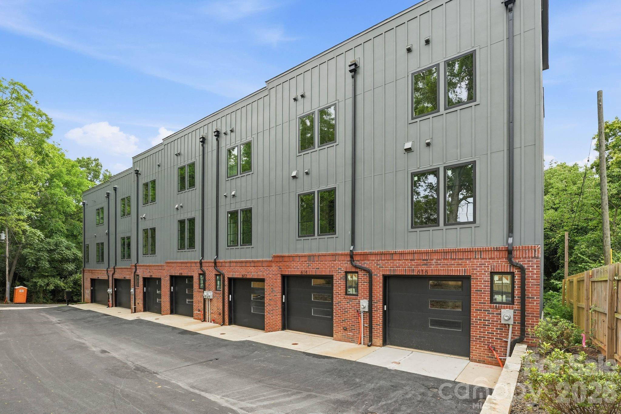 East 16th Street Townhomes - Residential
