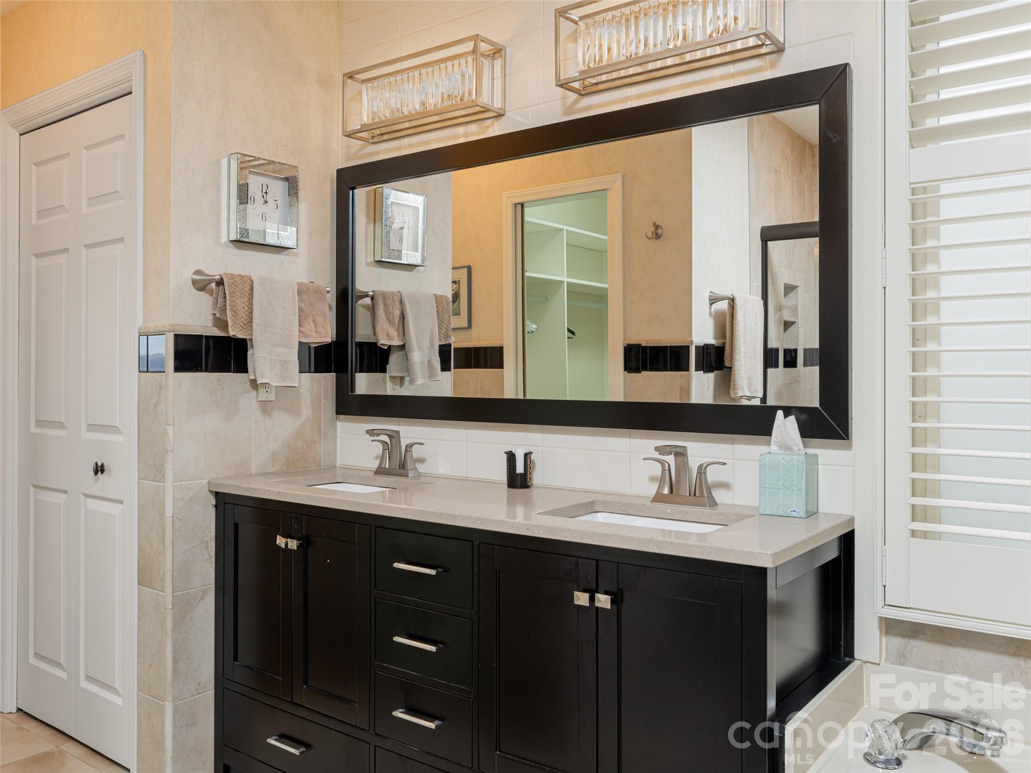 The Pinnacle At Park Avenue - Residential