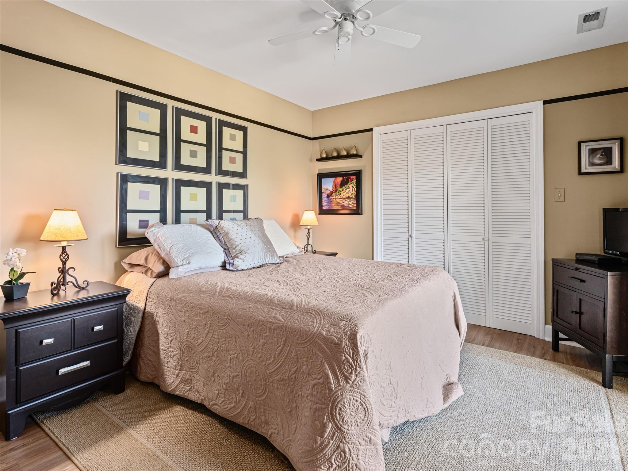 The Pinnacle At Park Avenue - Residential