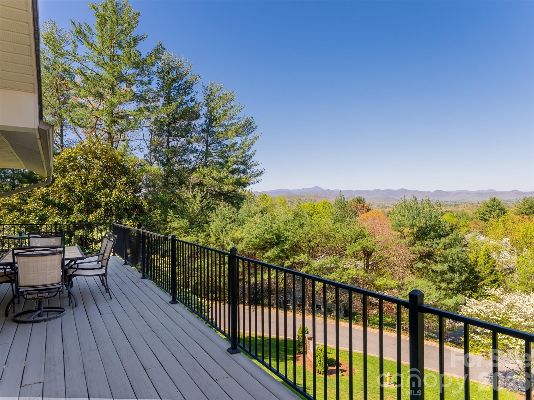 The Pinnacle At Park Avenue - Residential