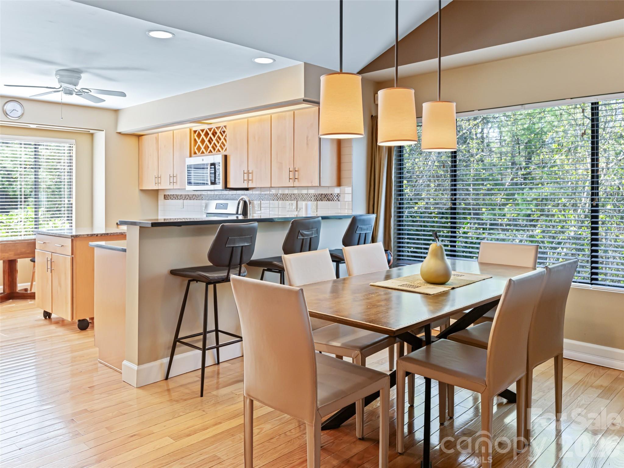 The Pinnacle At Park Avenue - Residential