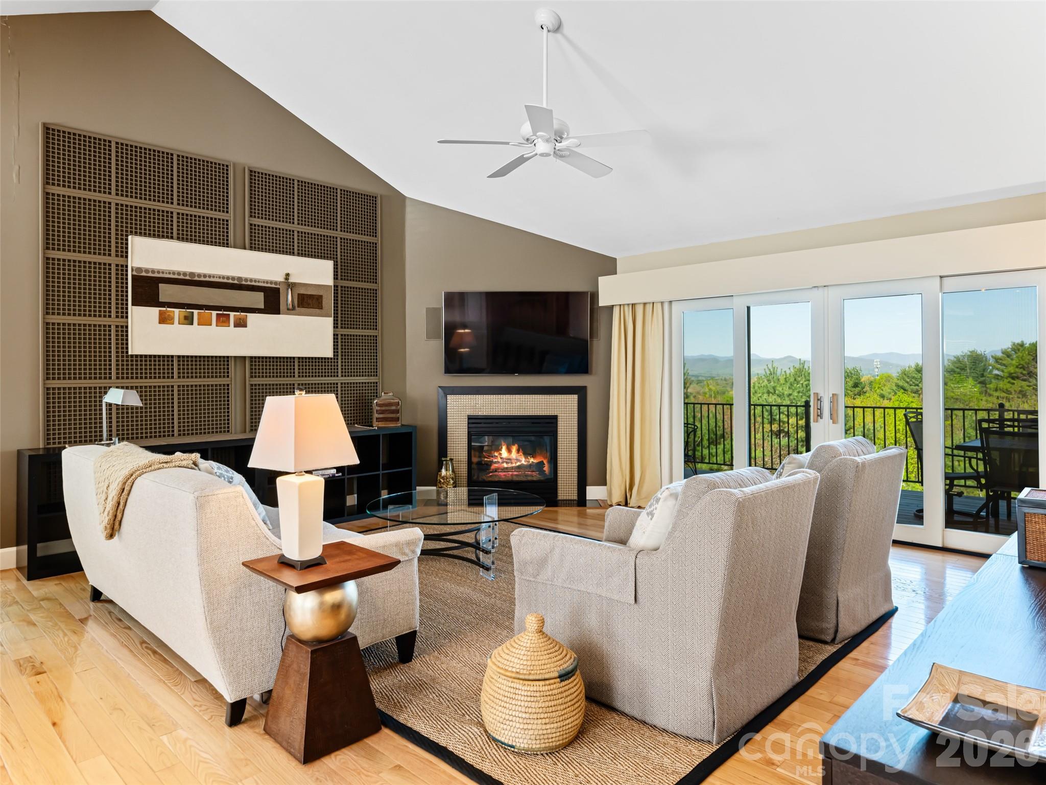 The Pinnacle At Park Avenue - Residential