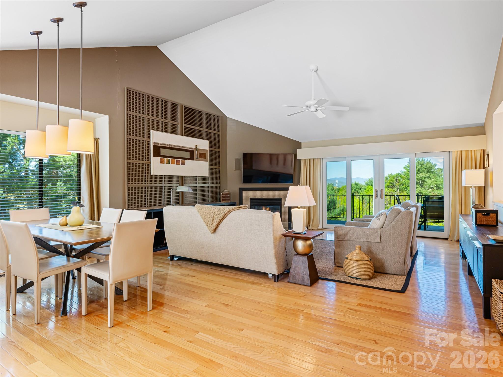 The Pinnacle At Park Avenue - Residential