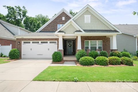 8232 Bretton Woods Drive Charlotte NC 28227