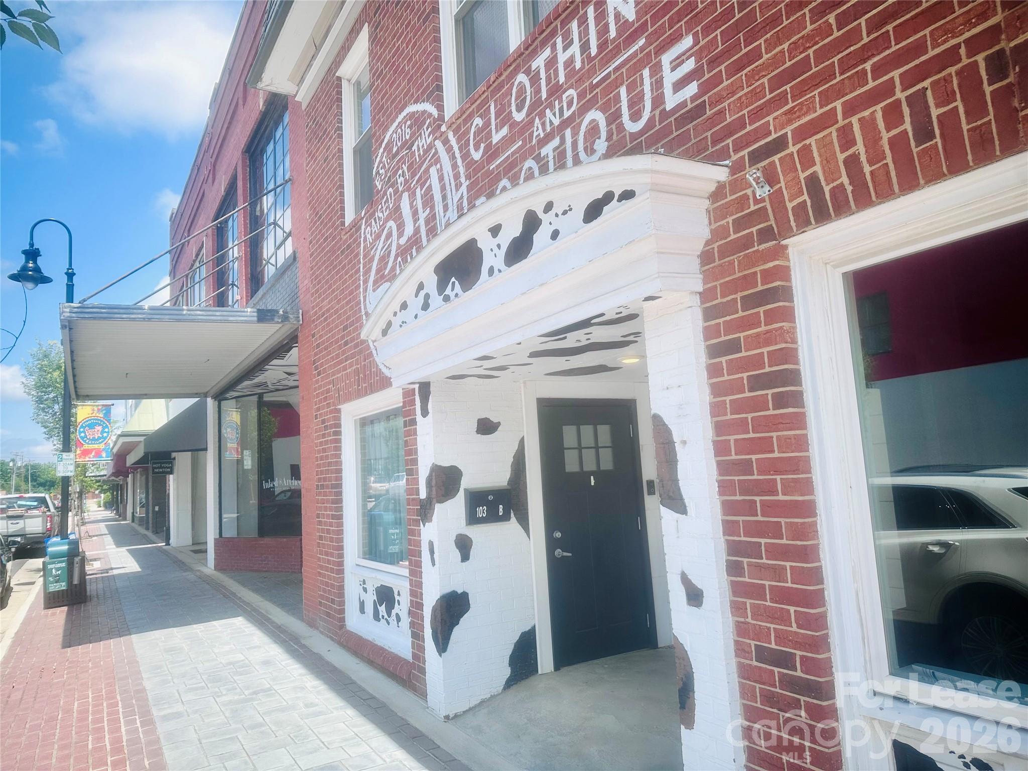 103 N College Avenue