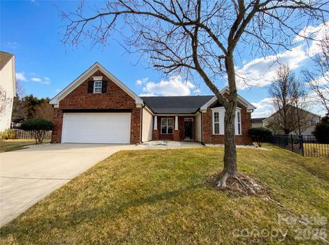 Photo of 1640 Apple Tree Place NW, Concord, NC 28027 (MLS # 4346089)