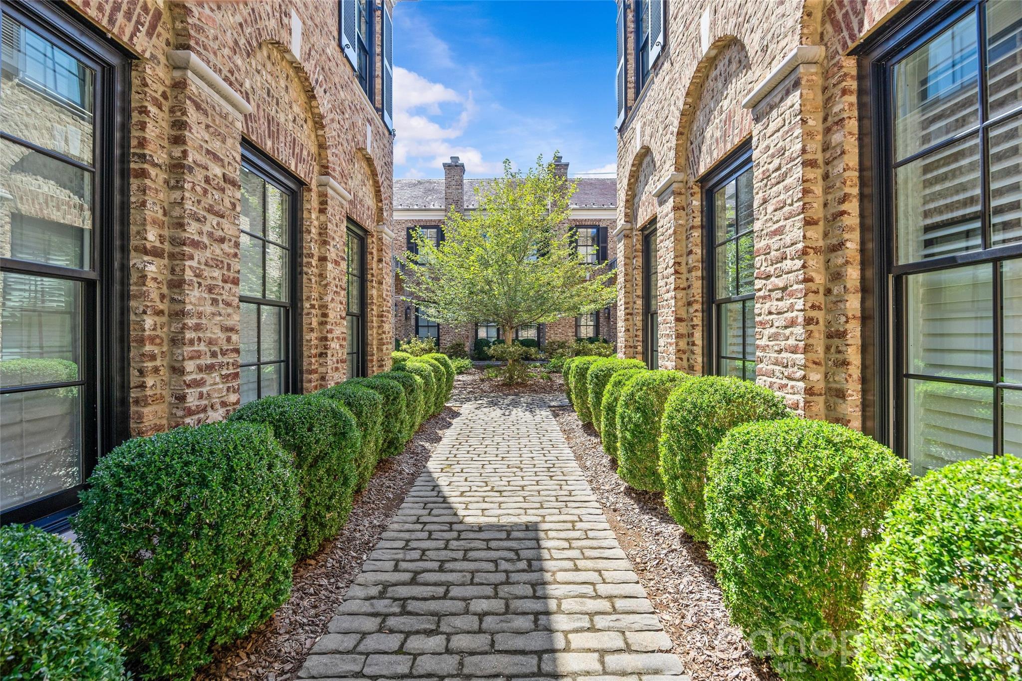 122 Cottage Place