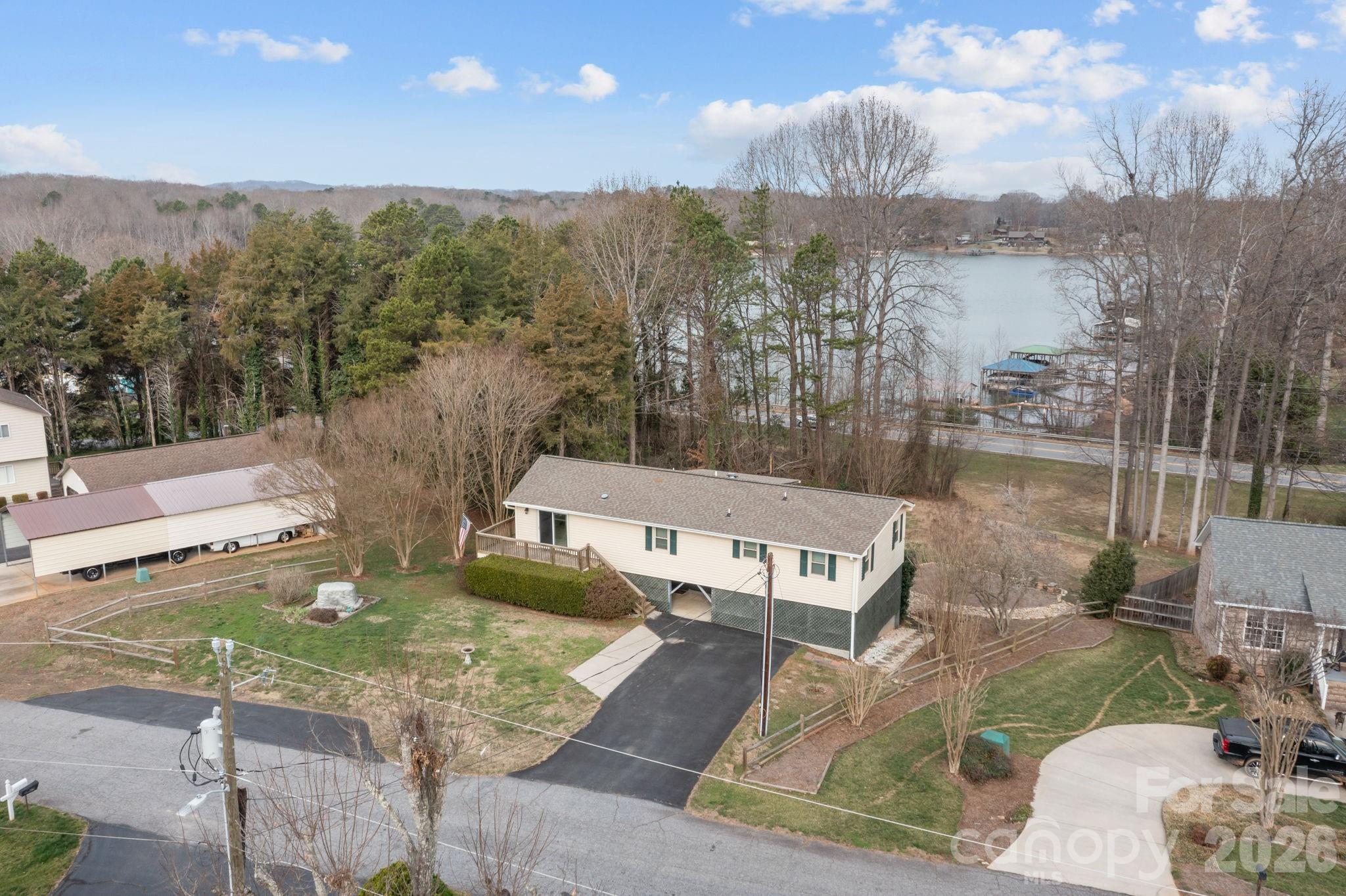 Colony Harbor - Residential