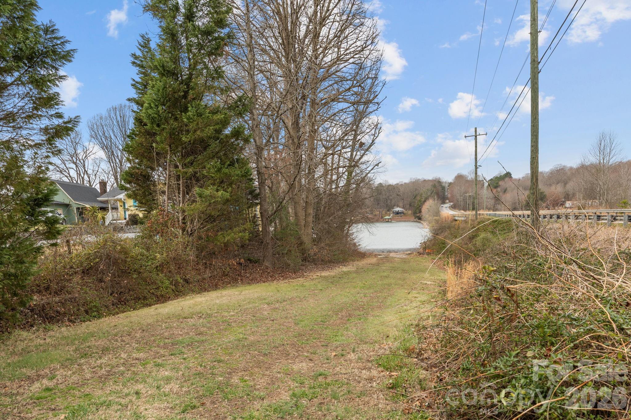 Colony Harbor - Residential