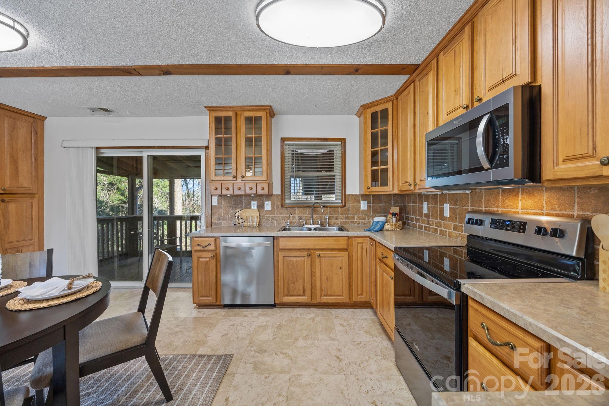 Colony Harbor - Residential