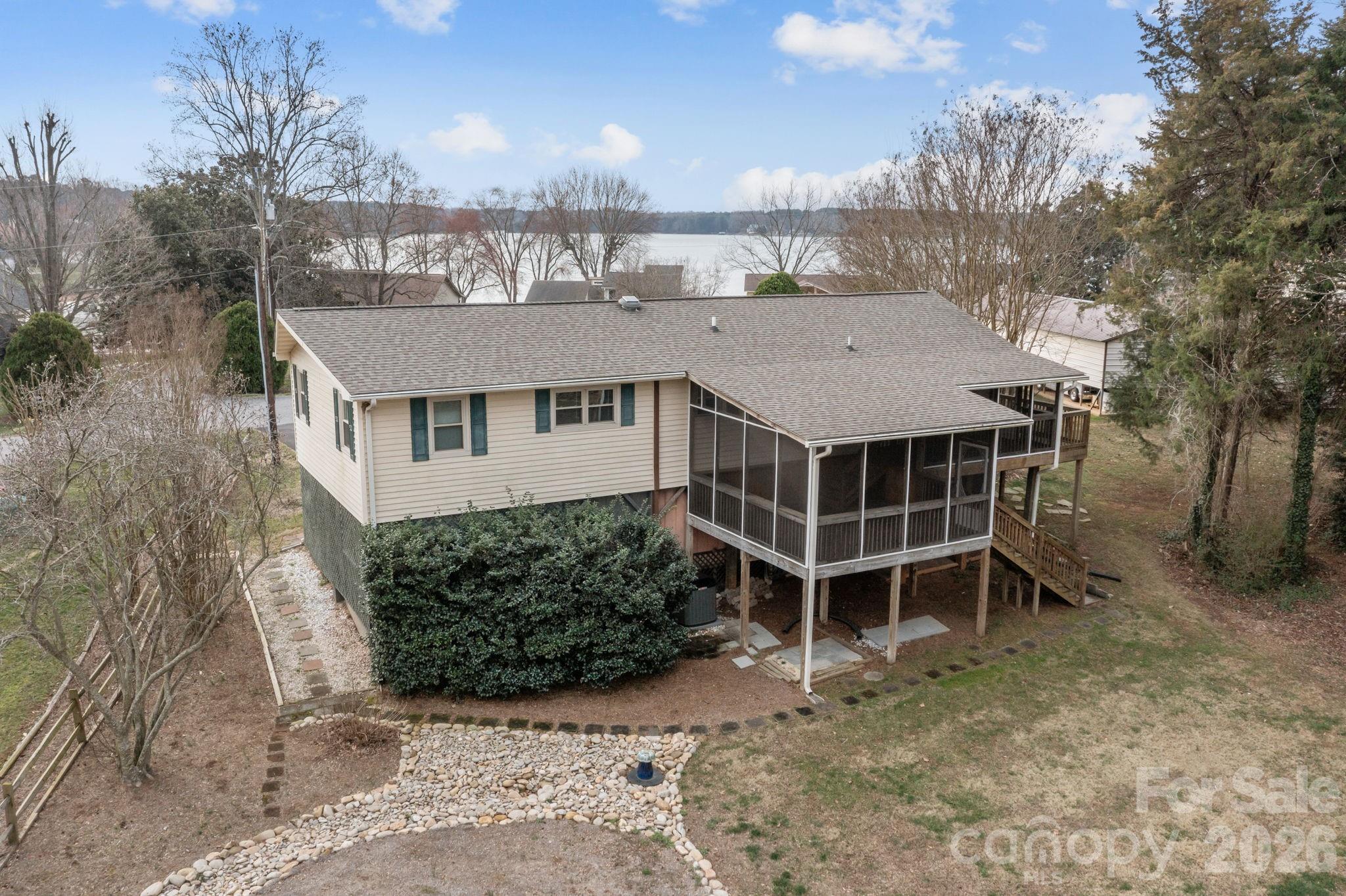 Colony Harbor - Residential