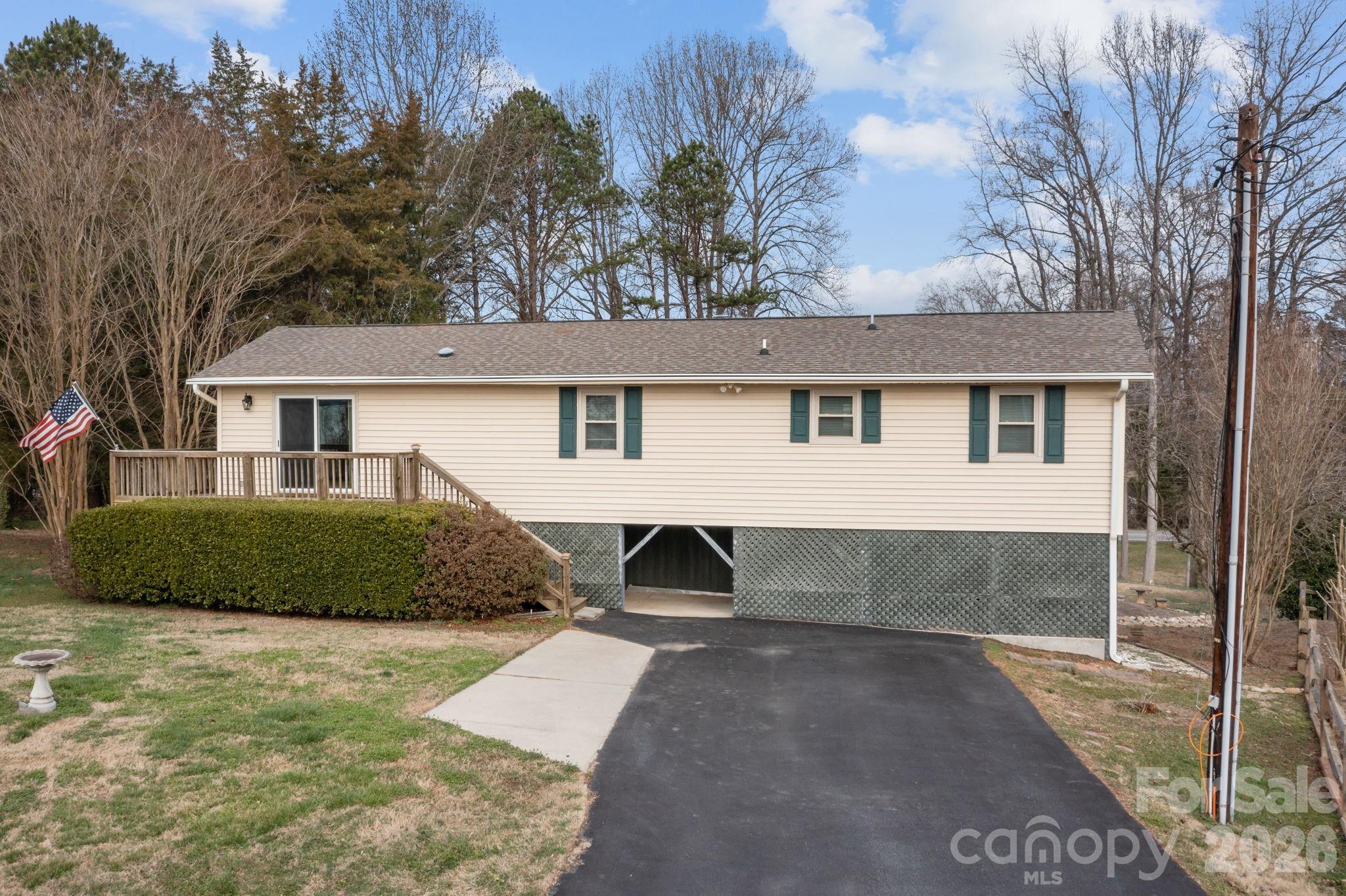 Colony Harbor - Residential