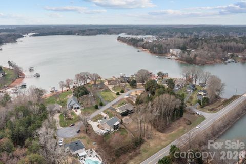Photo of 4278 Harbor Lane, Sherrills Ford, NC 28673 (MLS # 4346441)
