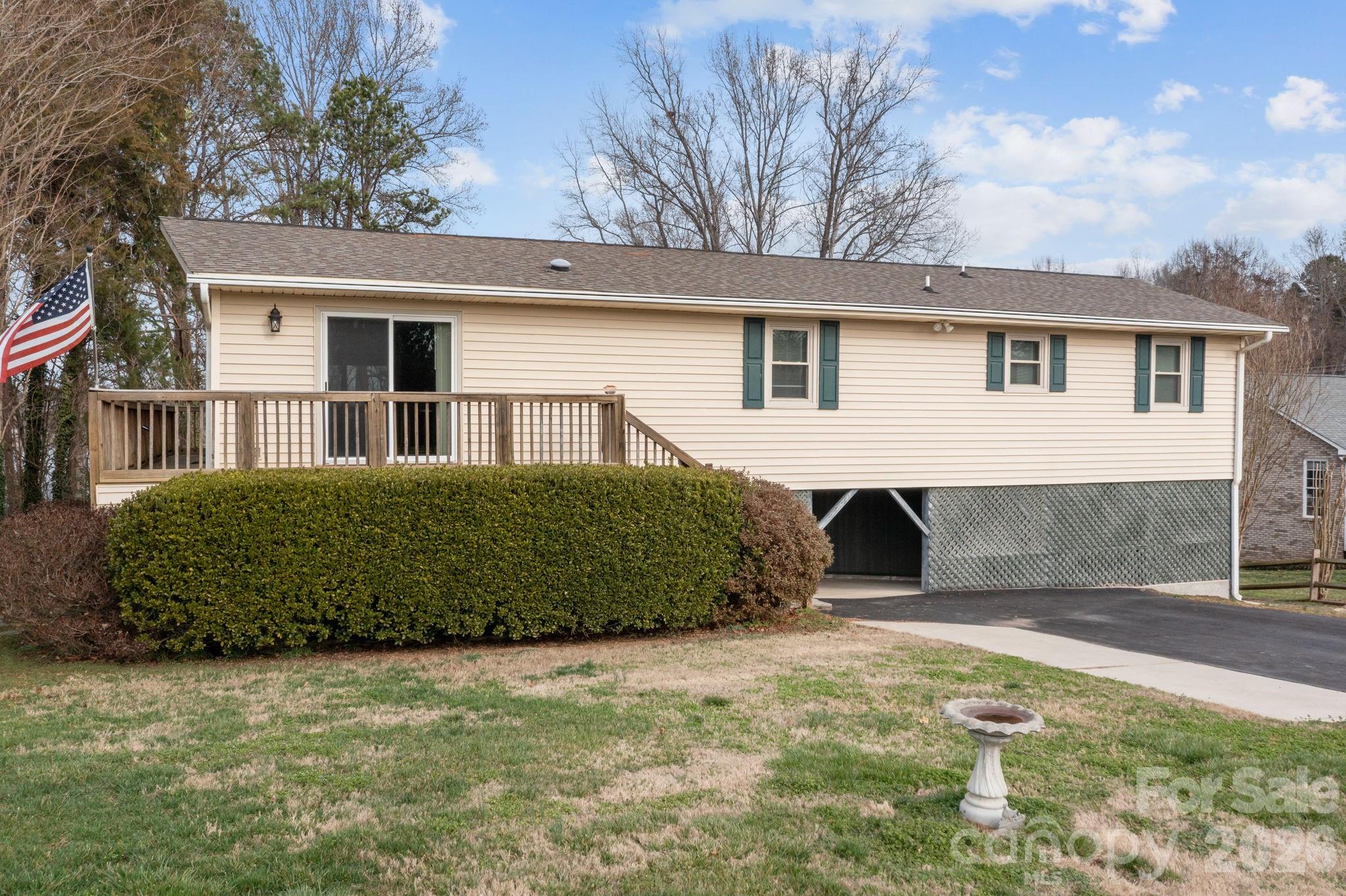 Colony Harbor - Residential