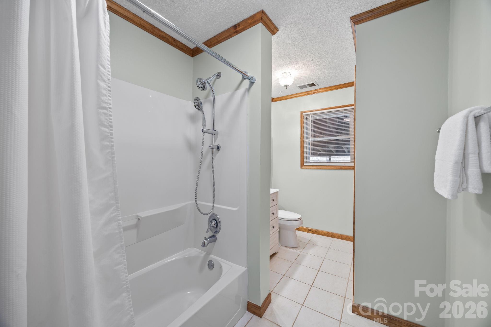 Colony Harbor - Residential