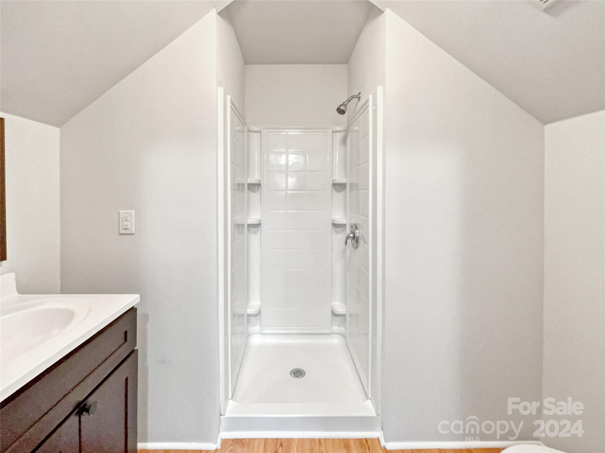 Tega Cay - Residential