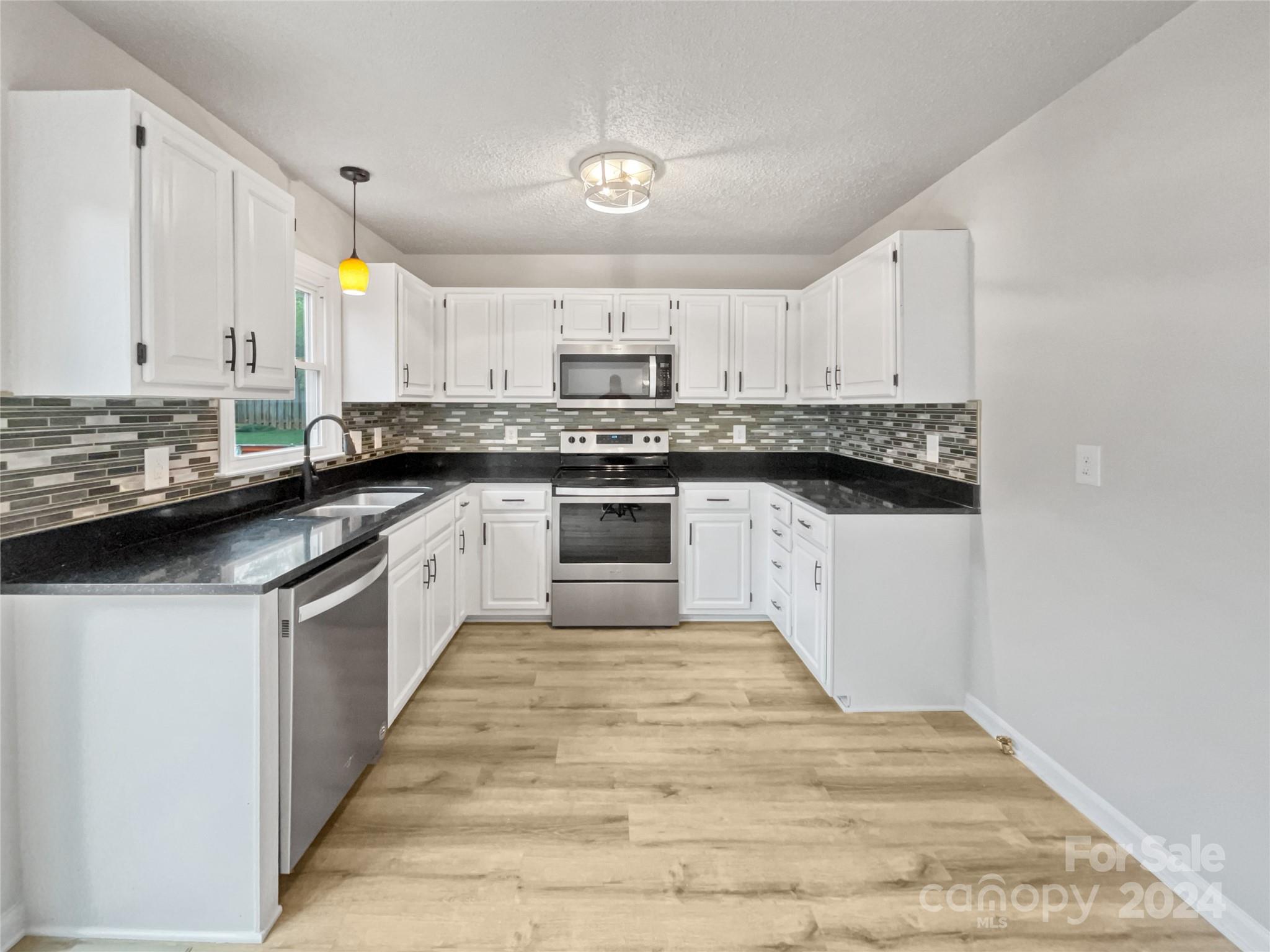 Tega Cay - Residential