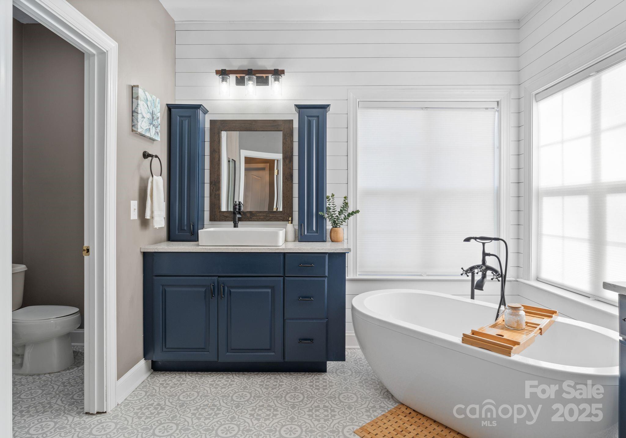 THE COVE AT CHESAPEAKE POINTE - Residential