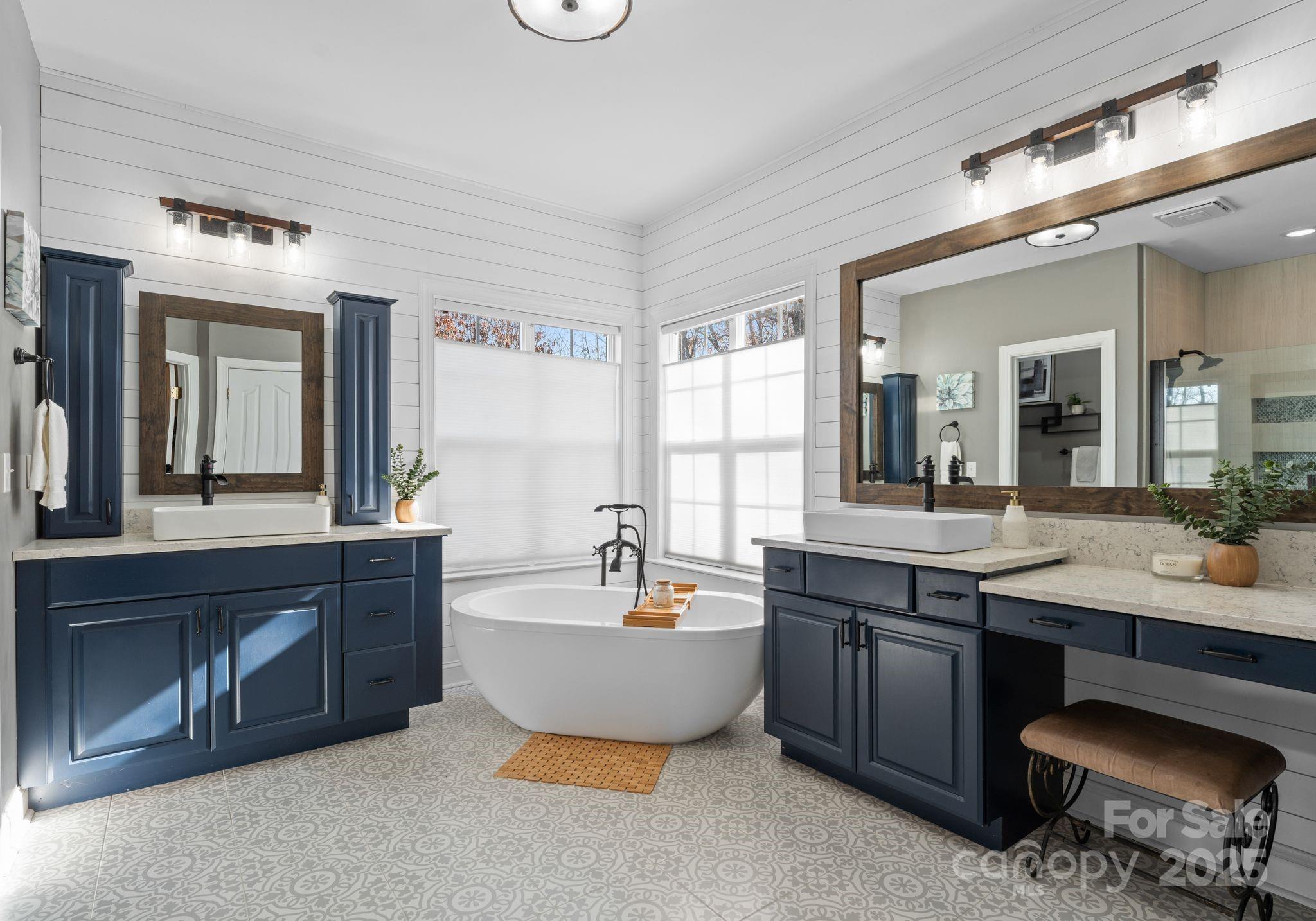 THE COVE AT CHESAPEAKE POINTE - Residential
