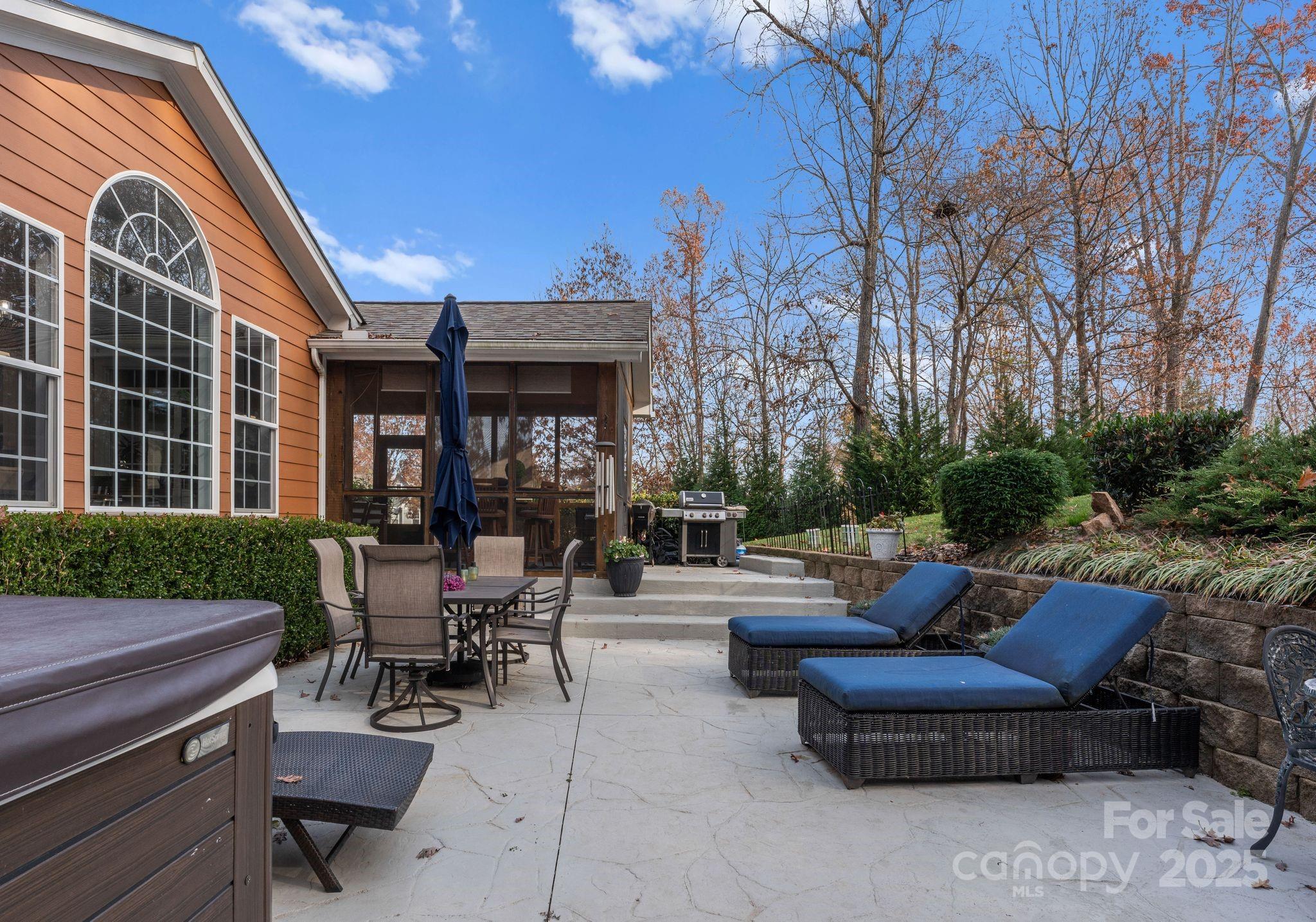 THE COVE AT CHESAPEAKE POINTE - Residential