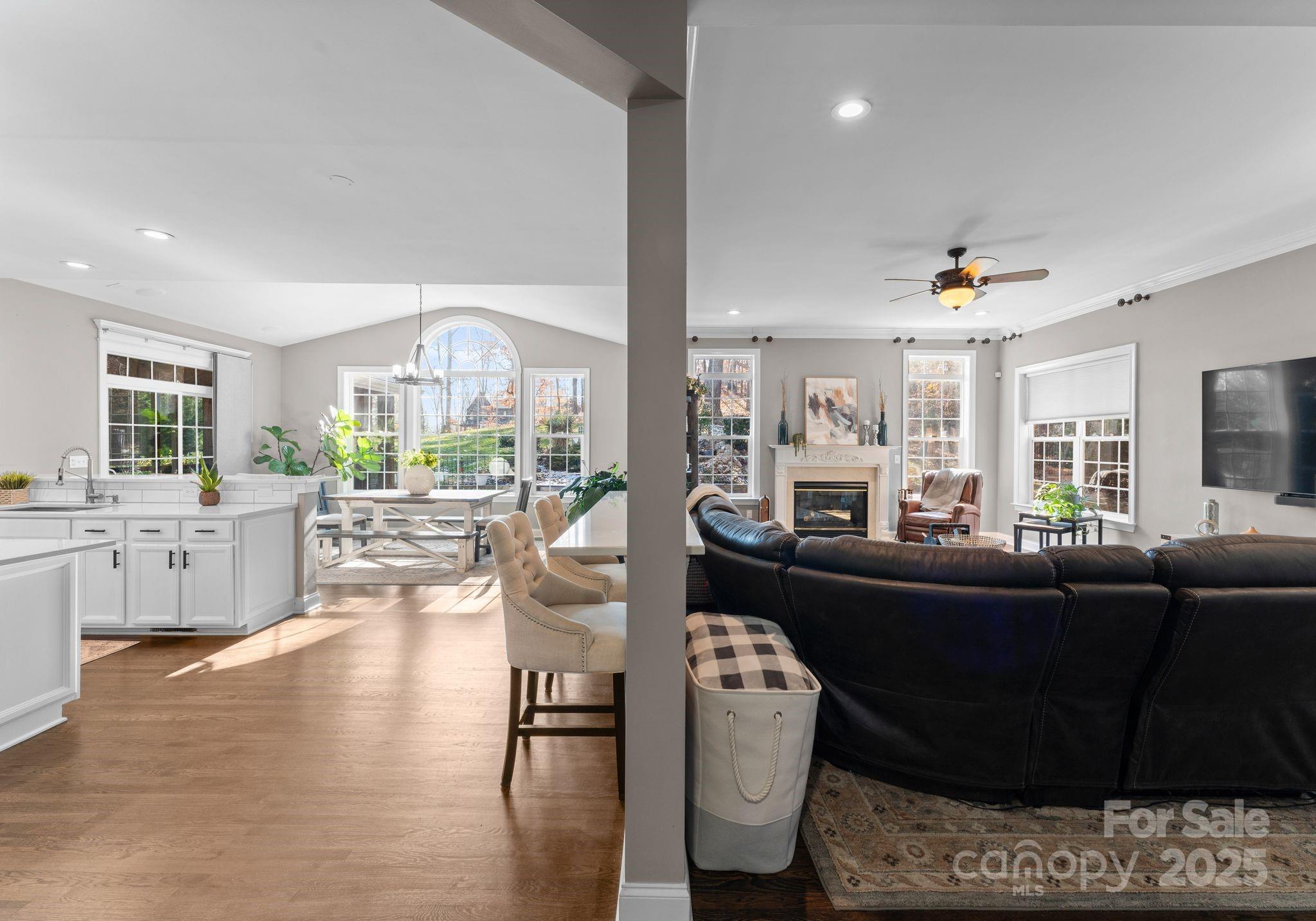 THE COVE AT CHESAPEAKE POINTE - Residential