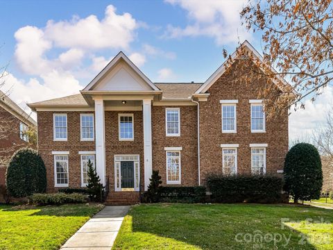 Photo of 1038 Woodhall Drive, Huntersville, NC 28078 (MLS # 4349302)