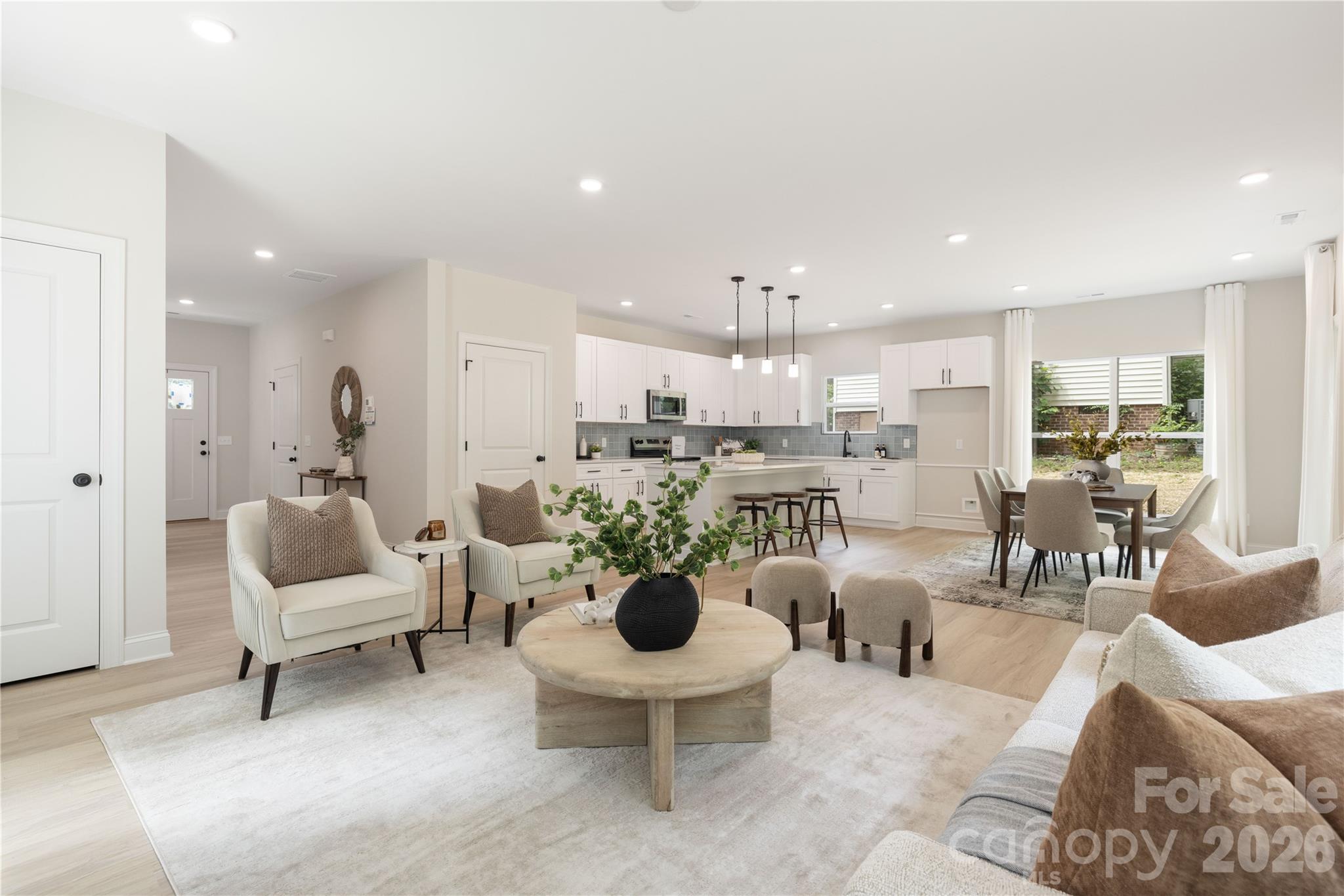 6206 Linda Vista Lane