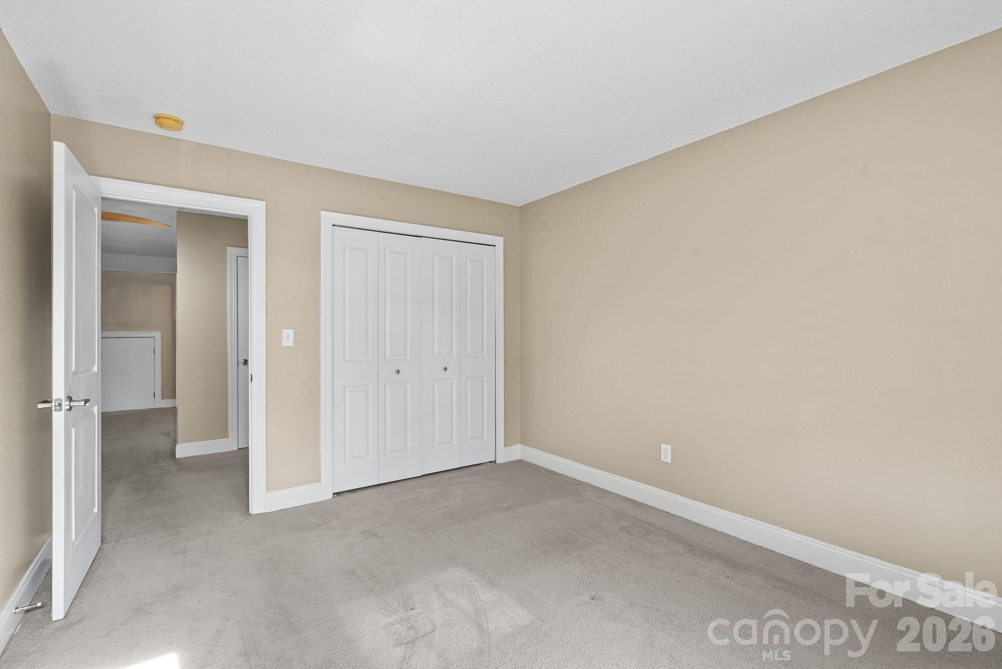 Fox Glen - Residential